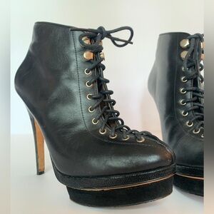 Chic Black Lace-Up Heeled Boots